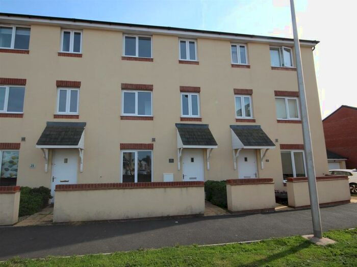 4 Bedroom Town House To Rent In Shareford Way, Cranbrook, Exeter, EX5