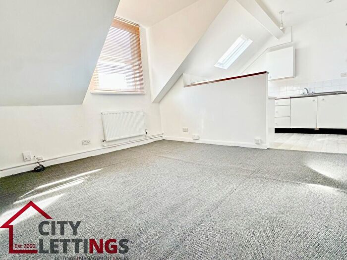 1 Bedroom Flat To Rent In Gorsey Road, Mapperley Park, NG3