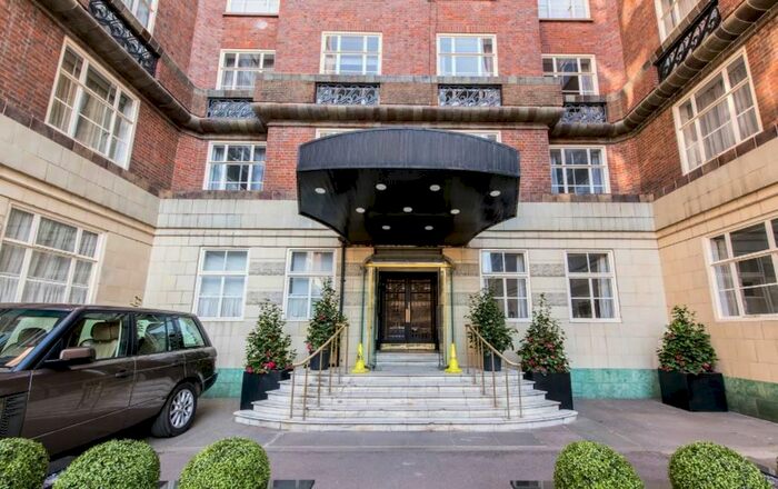 2 Bedroom Flat To Rent In Carrington House, Hertford Street, Mayfair, W1J
