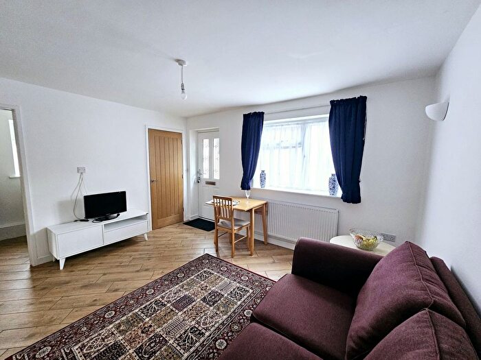 1 Bedroom Flat To Rent In Sandringham Road, Southampton, SO18