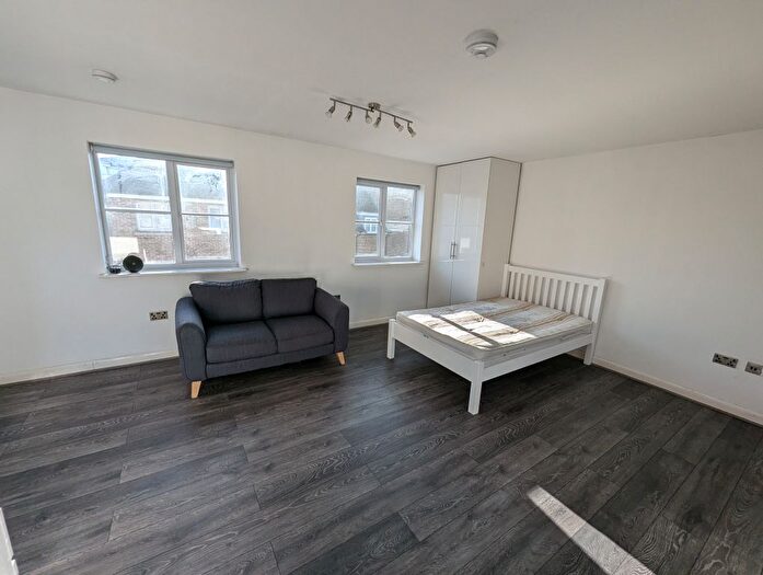 Studio To Rent In Lady Aylesford Avenue, Stanmore, HA7