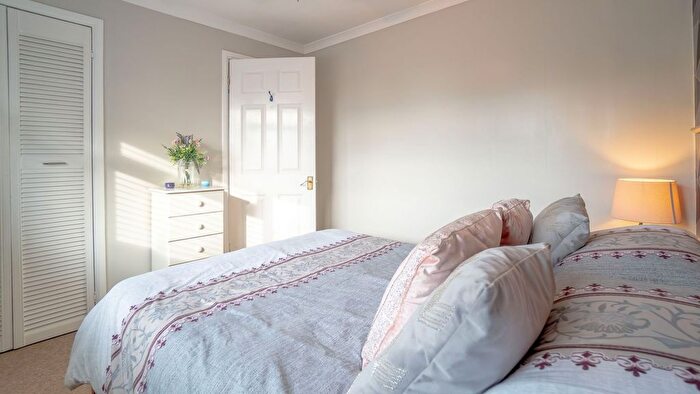 3 Bedroom End Terrace House For Sale In Wellswood Gardens, Exeter, EX4