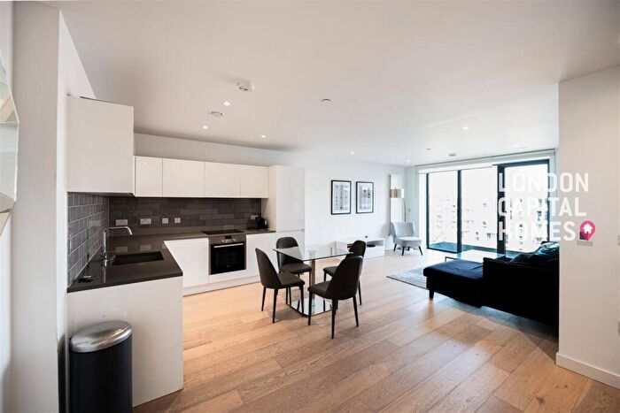2 Bedroom Apartment For Sale In Fairwater House, Bonnet Street, London, E16