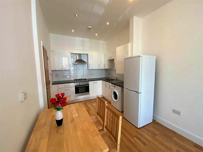 2 Bedroom Flat To Rent In Chaplin Road, Willesden, NW2