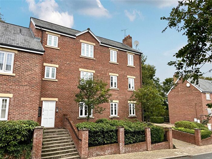 2 Bedroom Apartment For Sale In Bowman Drive, Hexham, Northumberland, NE46