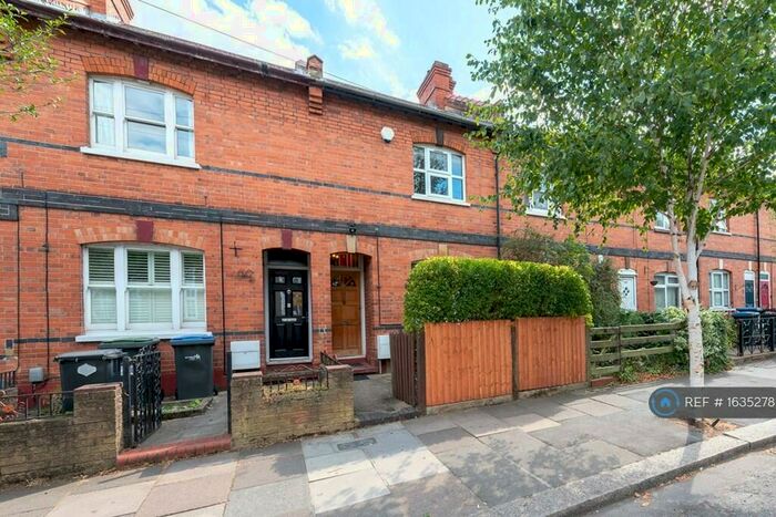 3 Bedroom Terraced House To Rent In Highfield Rd, London, N21