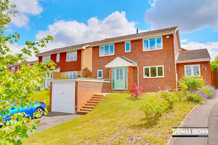 3 Bedroom Detached House For Sale In April Close, Orpington, BR6