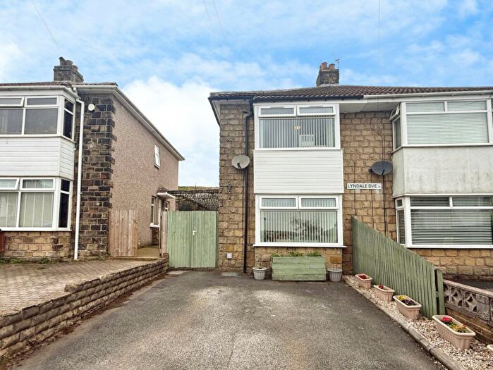 3 Bedroom Semi Detached House For Sale In Lyndale Drive, Off Westfield Lane, Shipley, BD18