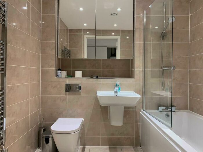 1 Bedroom Apartment To Rent In Windsor Road, Slough, SL1