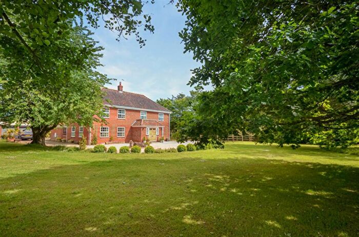 6 Bedroom Detached House For Sale In Near Reepham, NR20