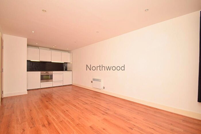 1 Bedroom Flat To Rent In College Street, Ipswich, IP4