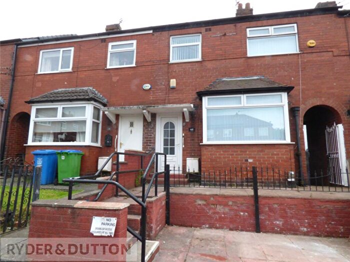 3 Bedroom Town House To Rent In Pilkington Street, Middleton, Manchester, Greater Manchester, M24