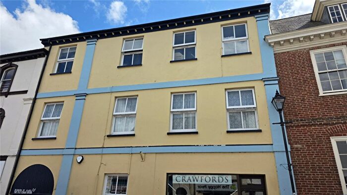 2 Bedroom Flat To Rent In South Street, Torrington, Devon, EX38