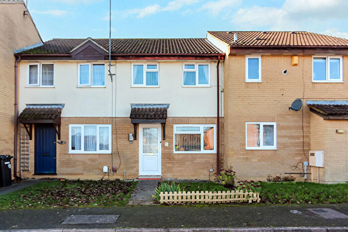 2 Bedroom Terraced House For Sale In Kennet Close, Wellingborough, NN8