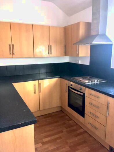 3 Bedroom Property To Rent In Victoria Road Aldershot, GU11