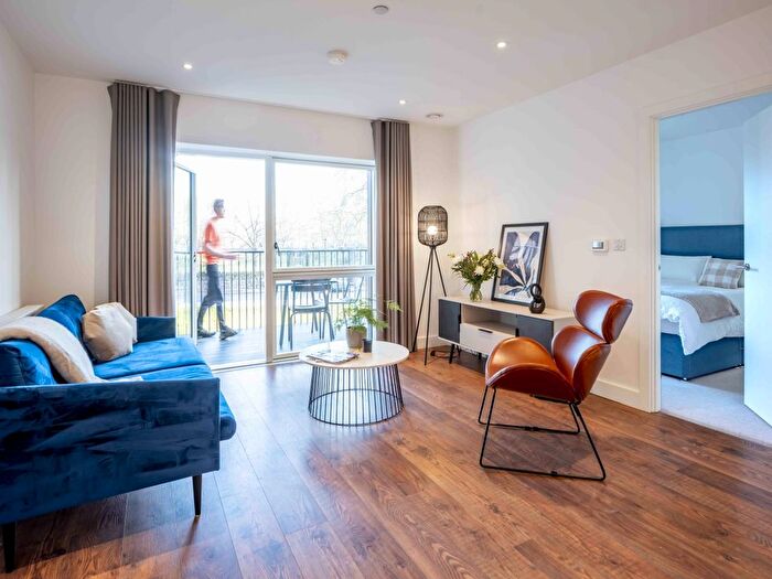 1 Bedroom Flat To Rent In Barking Wharf Square, Barking, IG11