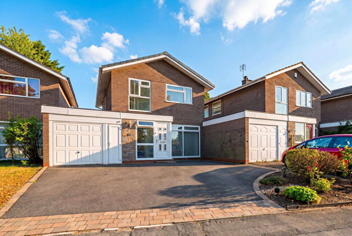 3 Bedroom Link Detached House For Sale In Eastfield Drive, Solihull, B92