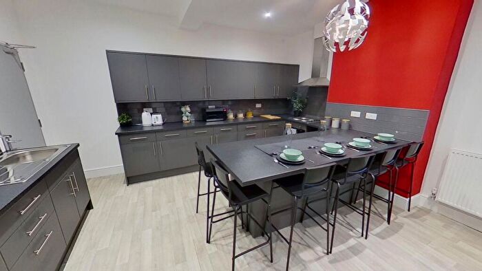 6 Bedroom Terraced House To Rent In Clarendon Street, Nottingham, NG1