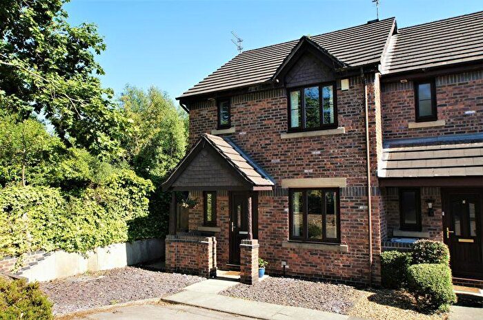 3 Bedroom House To Rent In Alum Court, Holmes Chapel, CW4