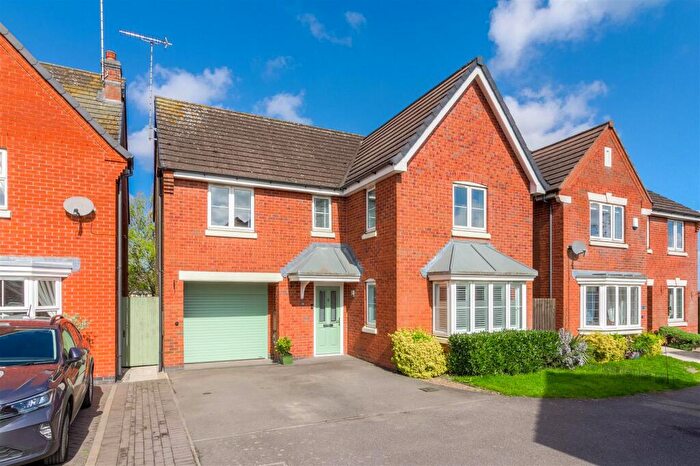 4 Bedroom Detached House For Sale In Blueberry Way, Woodville, DE11