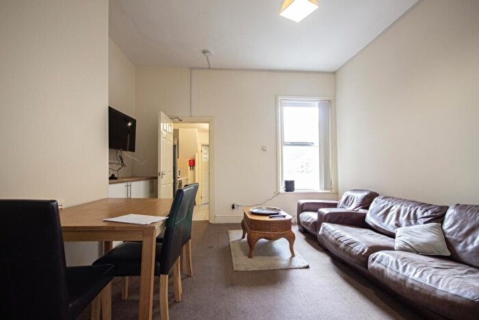 3 Bedroom Flat To Rent In Claremont Road, Newcastle Upon Tyne, NE2