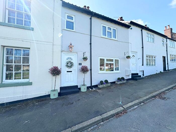 3 Bedroom Terraced House For Sale In South Side, Hutton Rudby, Yarm, TS15