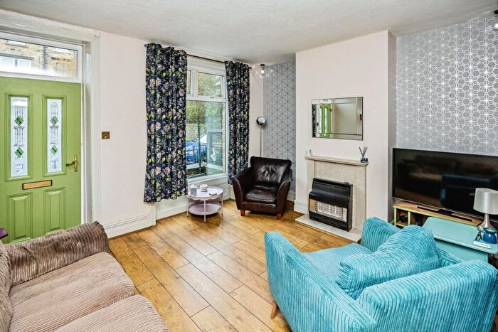 3 Bedroom Terraced House For Sale In Manchester Road, Huddersfield, HD7