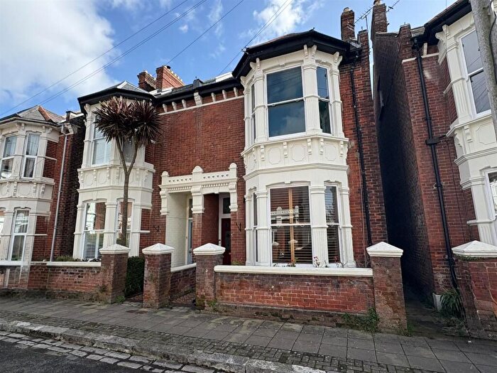 5 Bedroom Semi-Detached House For Sale In Wilberforce Road, Southsea, PO5