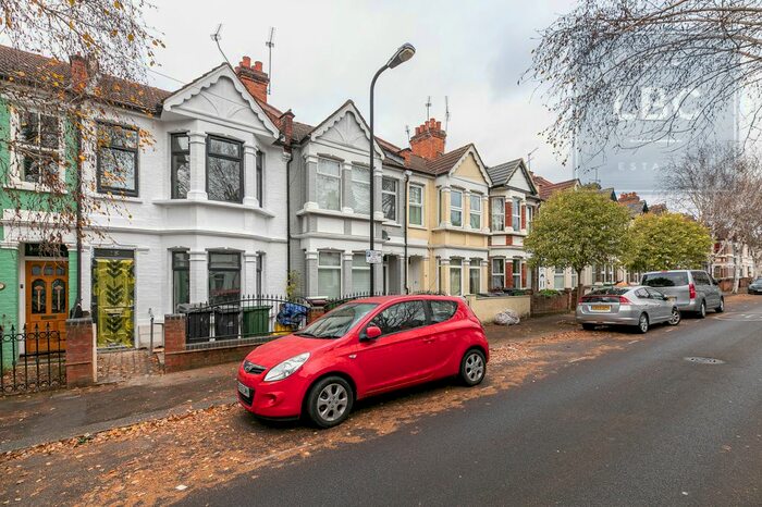 3 Bedroom Terraced House To Rent In Waverley Road, Walthamstow E17