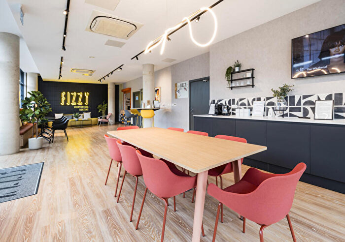 3 Bedroom Flat To Rent In Fizzy Walthamstow, D Blackhorse Lane, Walthamstow, E17