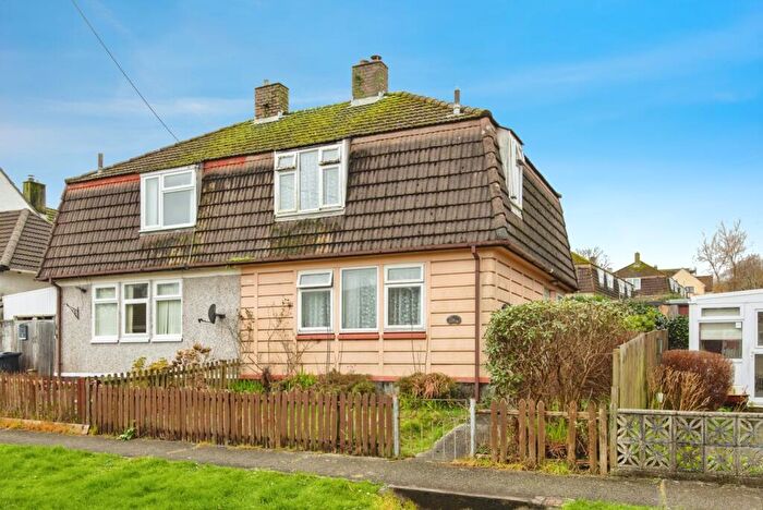 3 Bedroom Semi-Detached House For Sale In Elizabeth Road, St. Austell, Cornwall, PL25