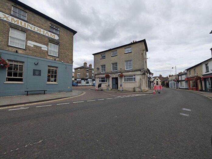 1 Bedroom Apartment To Rent In Market Place, Saxmundham, IP17