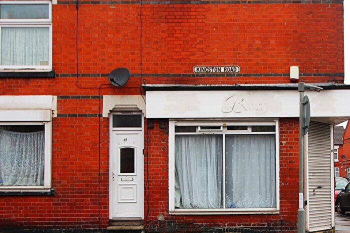 3 Bedroom Terraced House For Sale In Kingston Road, Leicester, LE2