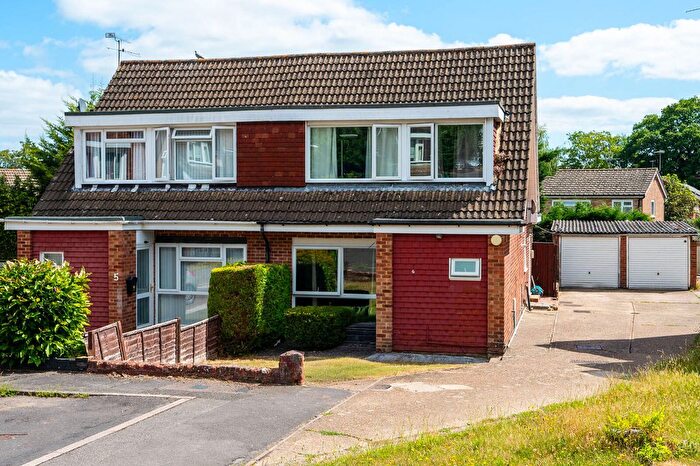 4 Bedroom Property For Sale In Ferndale, Guildford, GU3