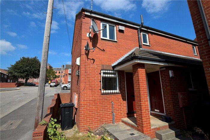 1 Bedroom Apartment To Rent In Belle Vue Court, Leeds, West Yorkshire, LS3