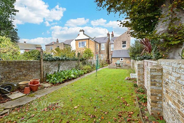 3 Bedroom Semi Detached House For Sale In High Street, St Peters, Broadstairs, Kent, CT10