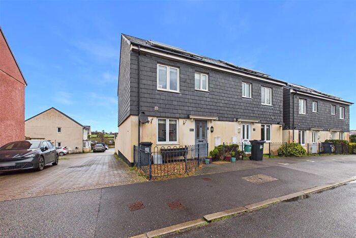 3 Bedroom Semi-Detached House For Sale In Mallory Drive, Newquay, TR7