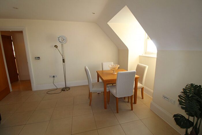 1 Bedroom Flat To Rent In King Henry Mews, Harrow-On-The-Hill, Harrow, HA2