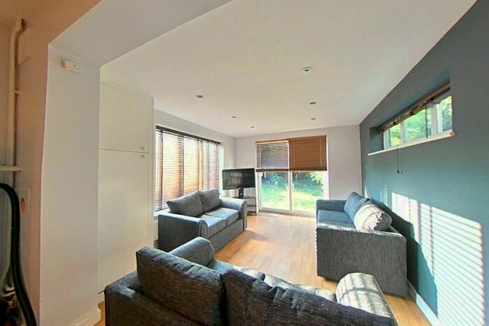 7 Bedroom House Of Multiple Occupation To Rent In Ashby Road, Loughborough, LE11