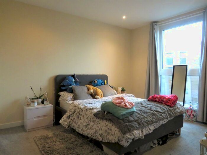 2 Bedroom Apartment To Rent In Burgess Springs, Chelmsford, CM1