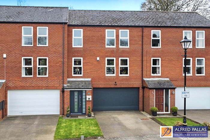 3 Bedroom Town House For Sale In Corby Hall Drive, Ashbrooke, SR2