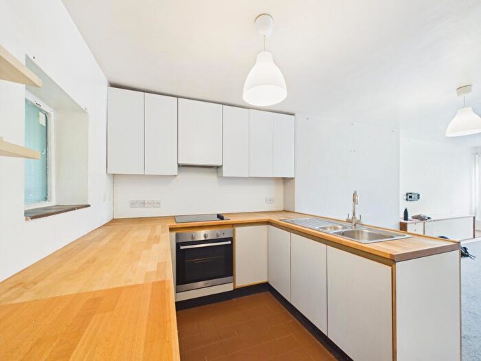 1 Bedroom Flat For Sale In Waxham, Mansfield Road, London, NW3