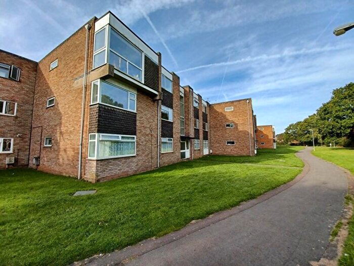2 Bedroom Flat To Rent In Chargrove, Yate, Bristol, BS37