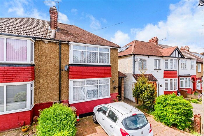 3 Bedroom Semi-Detached House For Sale In Haig Avenue, Rochester, Kent, ME1
