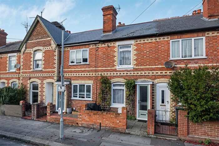 2 Bedroom Terraced House For Sale In Coventry Road, Reading, RG1