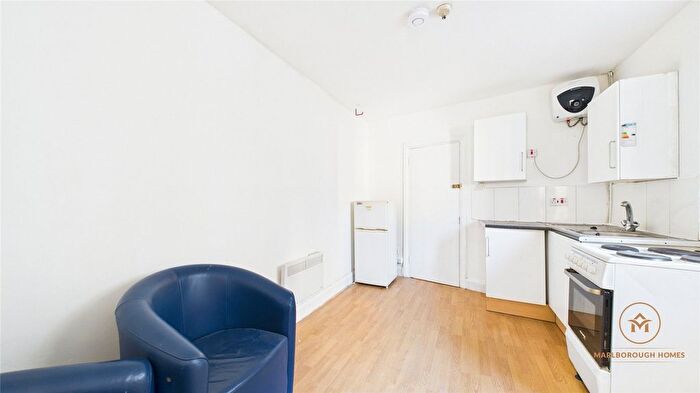 1 Bedroom Flat To Rent In Wick Road, Hackney, London, E9