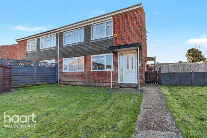 2 Bedroom Maisonette For Sale In Tadburn Green, Lordswood, ME5