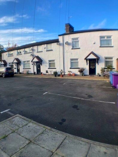 3 Bedroom House To Rent In Millhouse Court, L12