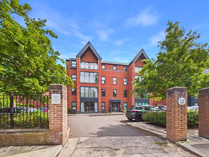 2 Bedroom Flat For Sale In Livingston Drive, Aigburth, Liverpool., L17