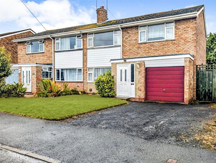 4 Bedroom Semi-Detached House For Sale In Abberley Avenue, Stourport-on-Severn, Worcestershire, DY13